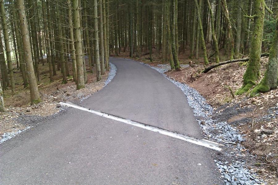 Réalisation de chemins forestiers