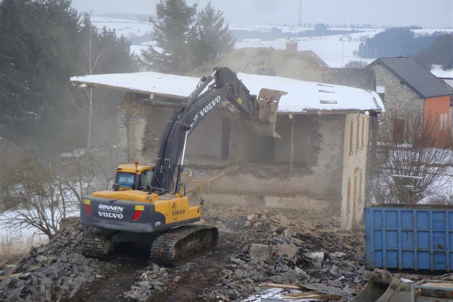 Travaux de démolition d'une maison