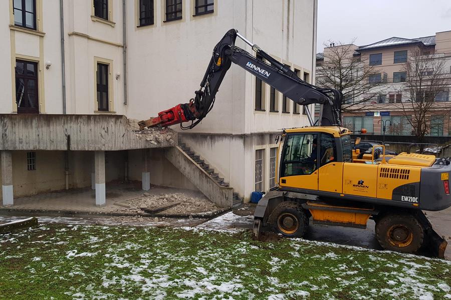 Travaux de démolition - Terrassements et démolitions